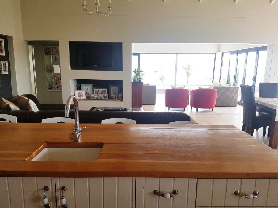 9 Bedroom Property for Sale in Olifantskop Western Cape